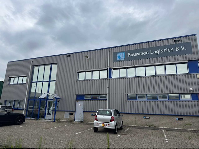 Staalconstructie (23,00x25,00 mtr) (575m2) - afbeelding 16 van  50