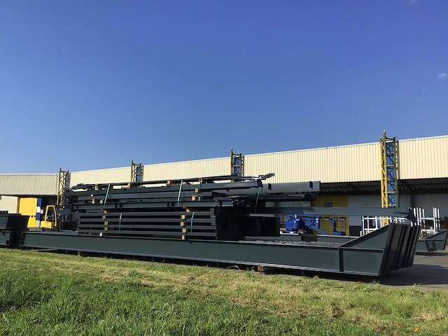 Staalconstructie 23,2x40 meter (ca. 928 m2) - afbeelding 4 van  8