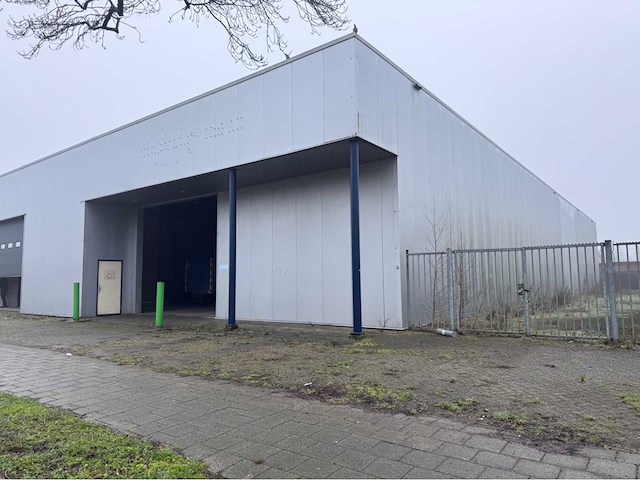 Staalconstructie (24,40x44,80 mtr) (1093 m2) - afbeelding 12 van  39