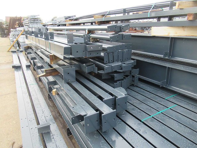 Staalconstructie 25 x 40 meter (1000m2) - afbeelding 4 van  28