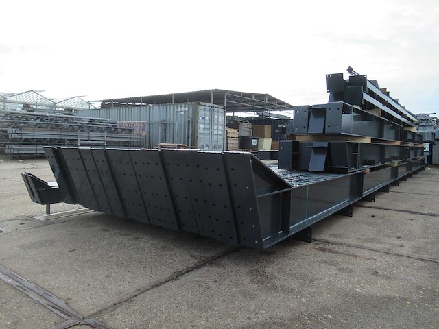 Staalconstructie 25 x 40 meter (1000m2) - afbeelding 11 van  28