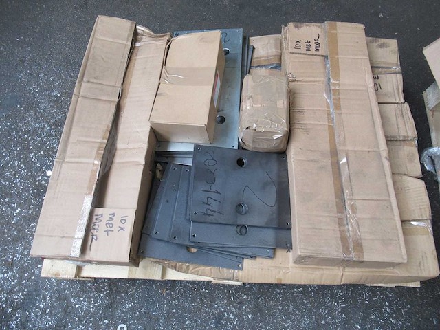 Staalconstructie 25 x 40 meter (1000m2) - afbeelding 14 van  21