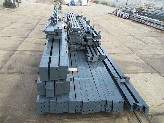 Staalconstructie 25 x 40 meter (1000m2) - afbeelding 26 van  28