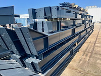 Staalconstructie 25 x 60 meter (1500m2) - afbeelding 4 van  34