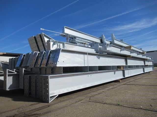 Staalconstructie 30 x 60 meter vrije overspanning (1800m2) - afbeelding 1 van  30