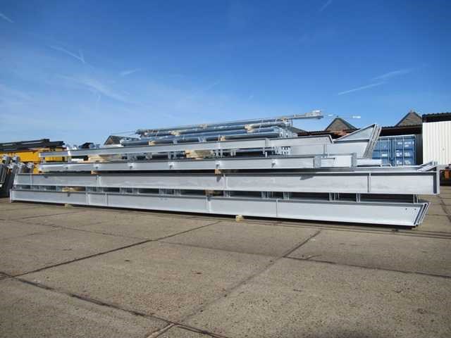 Staalconstructie 30 x 60 meter vrije overspanning (1800m2) - afbeelding 25 van  30