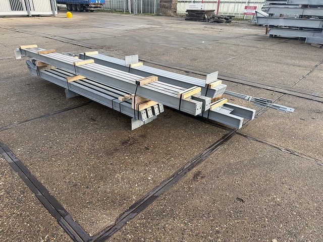 Staalconstructie 6 x 12 meter (72m2) - afbeelding 9 van  9