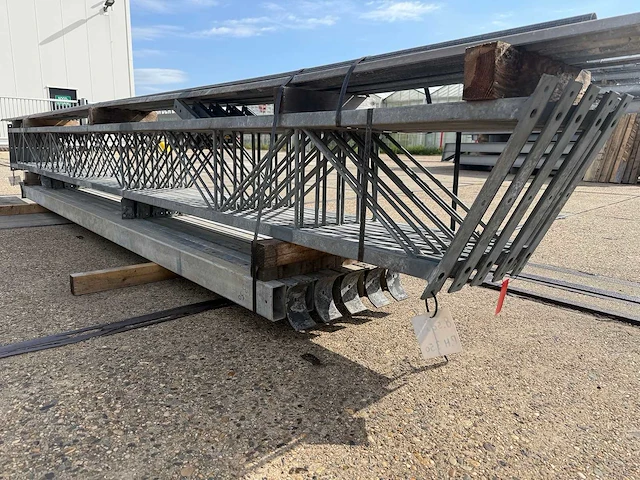 Staalconstructie 8.50 x 16.00 meter (136m2) - afbeelding 5 van  10