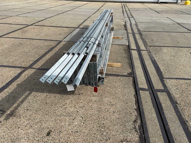 Staalconstructie 8.50 x 16.00 meter (136m2) - afbeelding 10 van  10