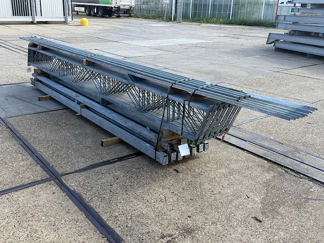 Staalconstructie 8.50 x 20.00 meter (170m2) - afbeelding 2 van  11