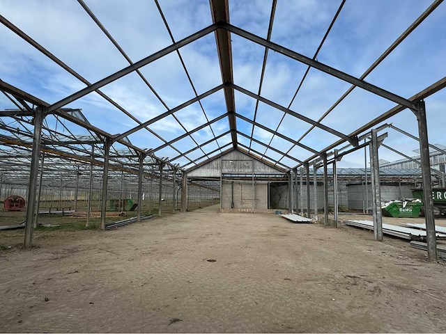 Staalconstructie (ca 270m2) - afbeelding 1 van  15