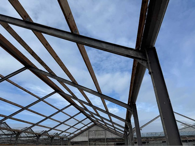 Staalconstructie (ca 270m2) - afbeelding 13 van  15