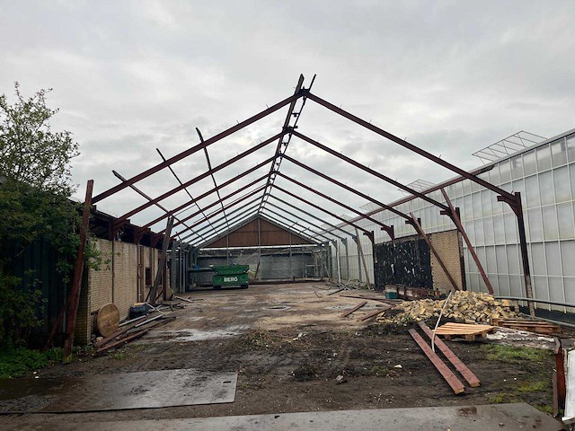 Staalconstructie (ca 360m2) - afbeelding 12 van  16