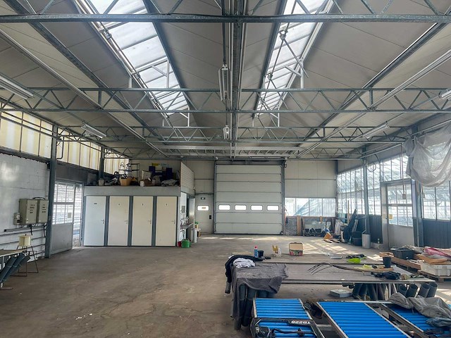 Staalconstructie met luchting (12,80x42,55 mtr) (545 m2) - afbeelding 2 van  7