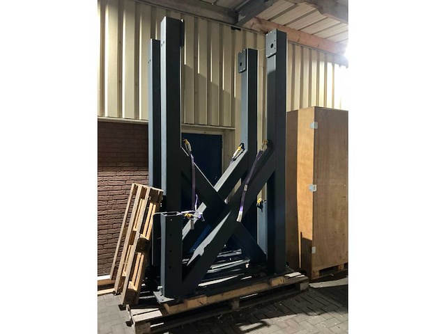 Staalconstructie voor robotcel (4x) - afbeelding 3 van  5