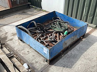 Staalkabel met stalen bak - afbeelding 1 van  2