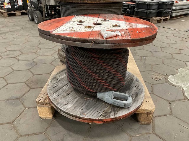 Staalkabel - afbeelding 1 van  3