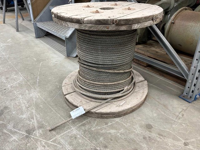 Staalkabel - afbeelding 1 van  3