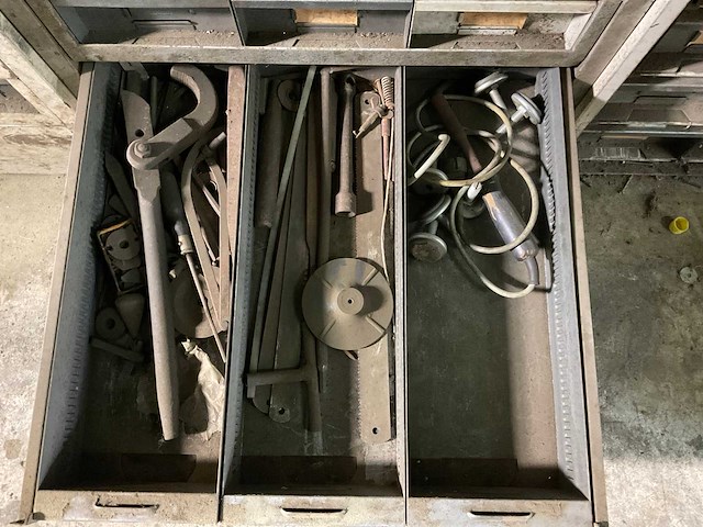 Staalmeubel kast (2x) - afbeelding 2 van  10