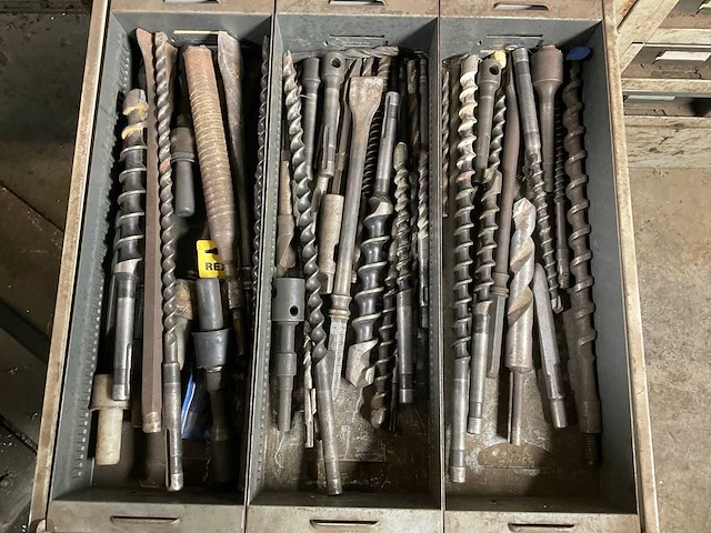 Staalmeubel kast (2x) - afbeelding 6 van  11