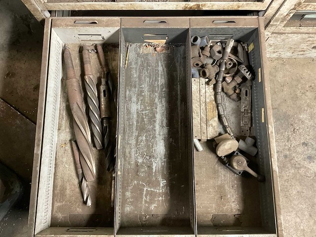 Staalmeubel kast (2x) - afbeelding 8 van  11