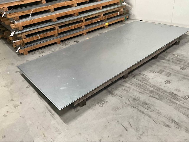Staalplaten 4 stuks - afbeelding 1 van  1