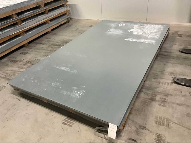 Staalplaten 51 stuks - afbeelding 1 van  1
