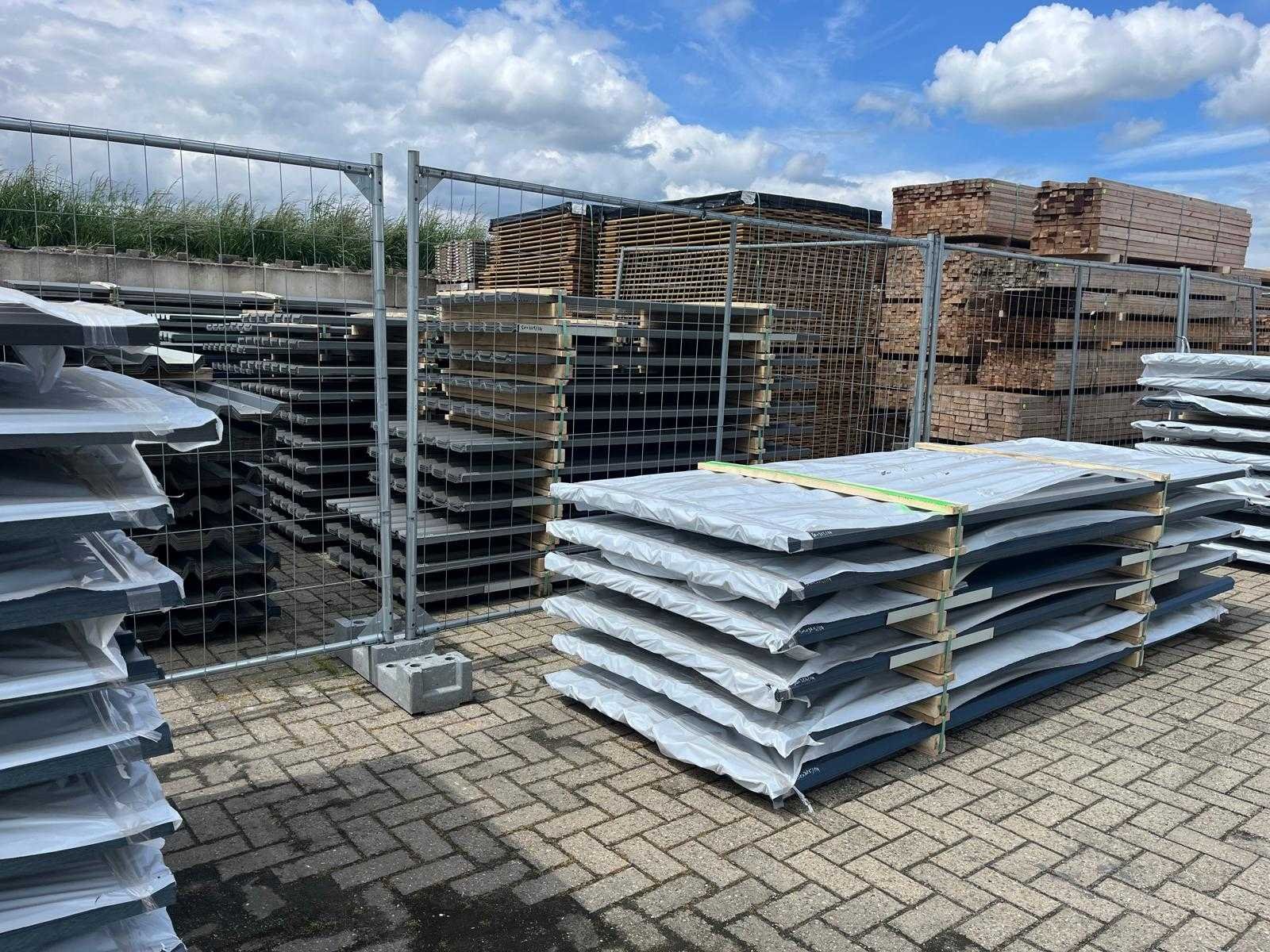 Staalplaten en houtmaterialen