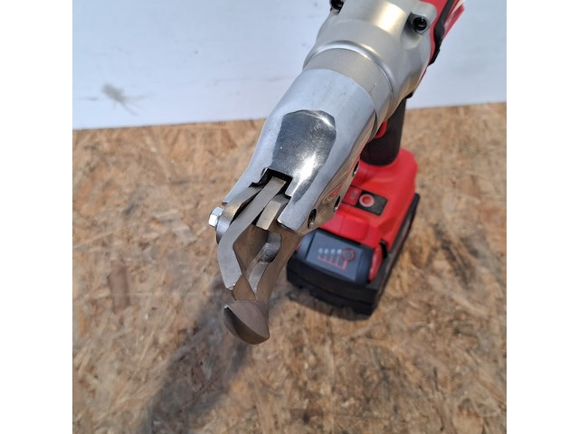 Staalschaar op accu, rood - afbeelding 9 van  14