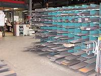 Staalstrips in diverse afmetingen in rek. let op: exclusief rek. - afbeelding 2 van  5