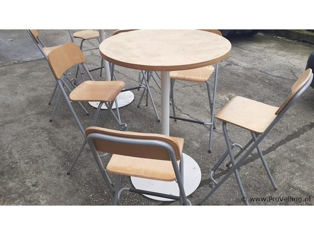 Staan tafels - afbeelding 1 van  2