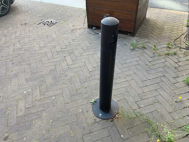 Staande asbak - afbeelding 3 van  4