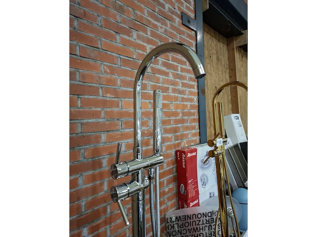 Staande badkraan chroom - afbeelding 2 van  7