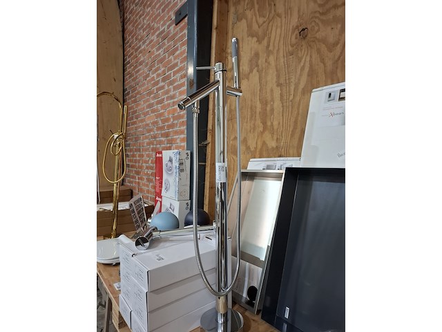 Staande badkraan chroom - afbeelding 1 van  6