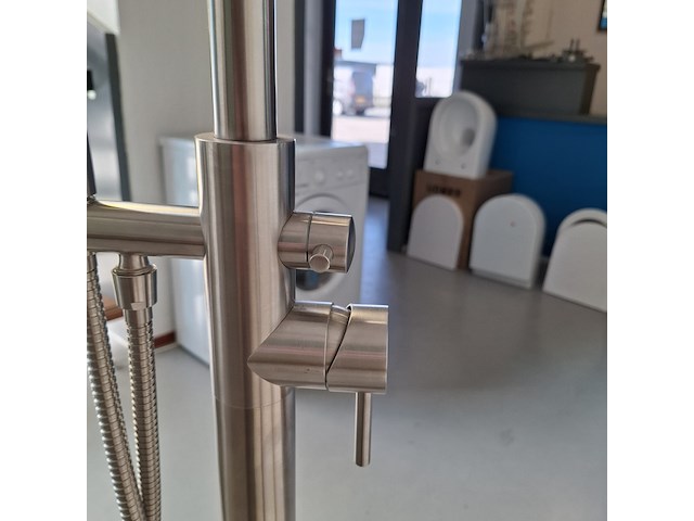 Staande badkraan rvs geborsteld - afbeelding 6 van  9