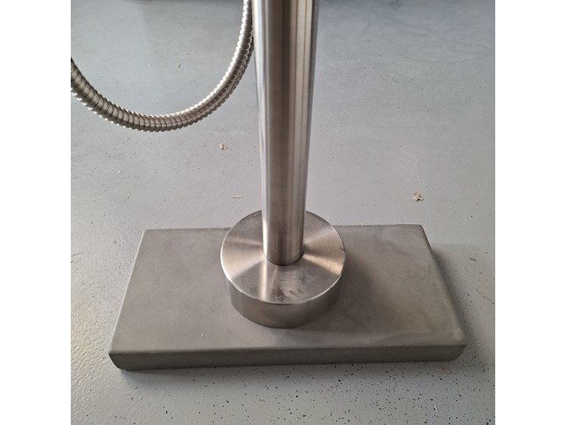 Staande badkraan rvs geborsteld - afbeelding 8 van  9