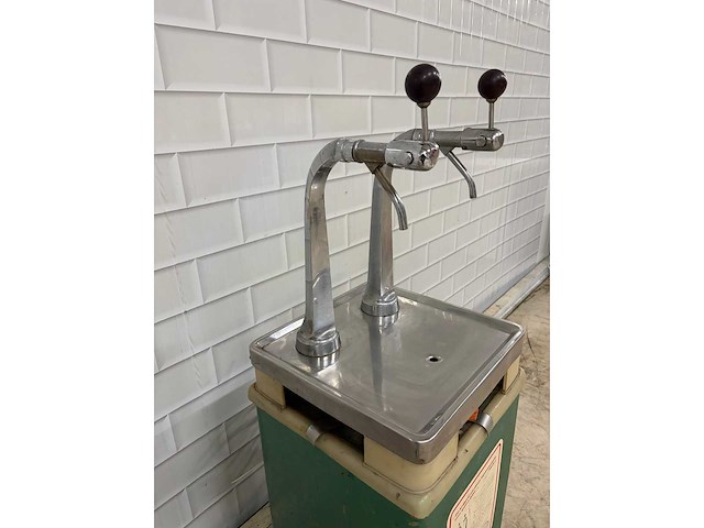 Staande biertap met koeler en 2 tapzuilen - afbeelding 6 van  7