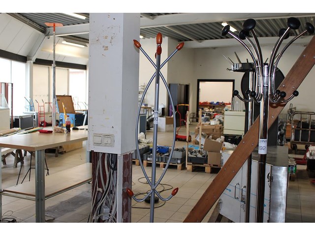 Staande kapstok hoogte 175 cm. - afbeelding 1 van  2