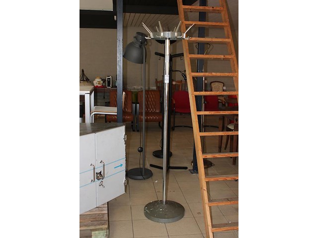 Staande kapstok hoogte 180 cm. - afbeelding 2 van  2