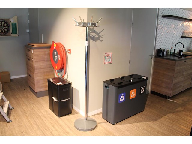 Staande kapstok met hoogte 180 cm. - afbeelding 1 van  3