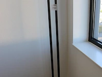 Staande lamp met dimmer - afbeelding 2 van  2