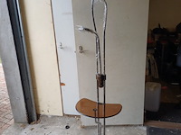Staande lamp reeds in elkaar gezet - afbeelding 1 van  9