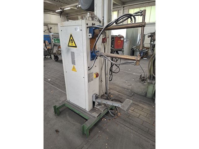 Staande puntlasmachine costruzioni, zt28 - afbeelding 1 van  7