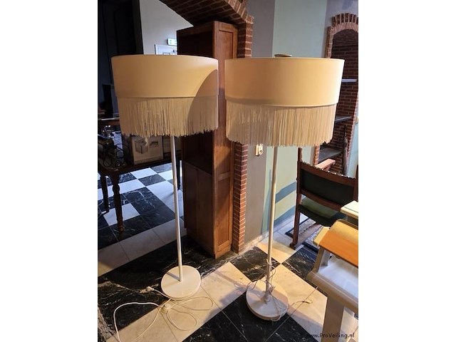 Staande schemerlamp - afbeelding 1 van  2