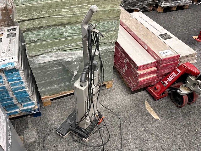 Staande stofzuiger - afbeelding 3 van  4