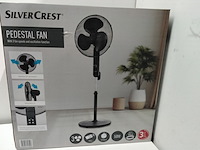 Staande ventilator met afstandsbediening, zwart - afbeelding 1 van  4