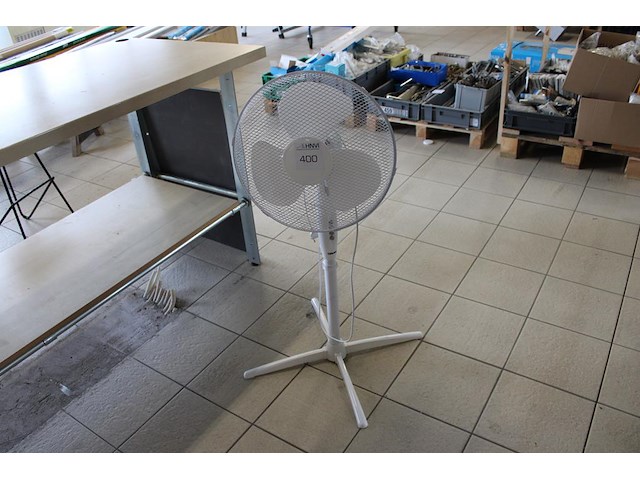 Staande ventilator tristar. - afbeelding 1 van  2