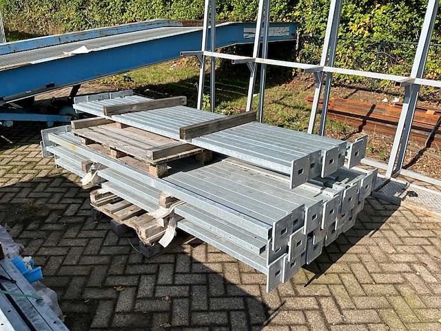 Staander verzinkt (2590mm) (45x) - afbeelding 2 van  6