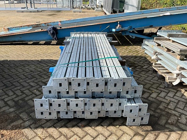 Staander verzinkt (2590mm) (85x) - afbeelding 4 van  8