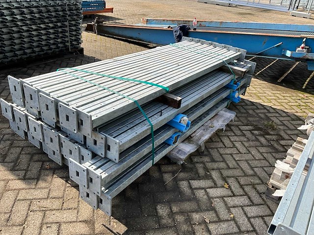 Staander verzinkt (2590mm) (85x) - afbeelding 5 van  8